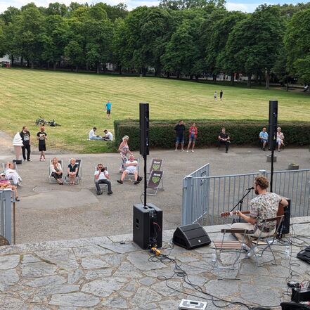 Foto zu Summer Breeze mit Alex Austen