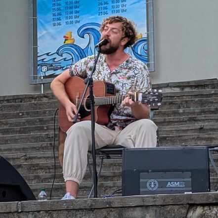 Foto zu Summer Breeze mit Alex Austen