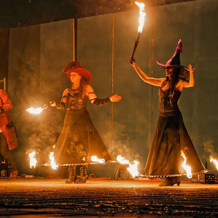Foto zu Walpurgisnacht mit Feuershow