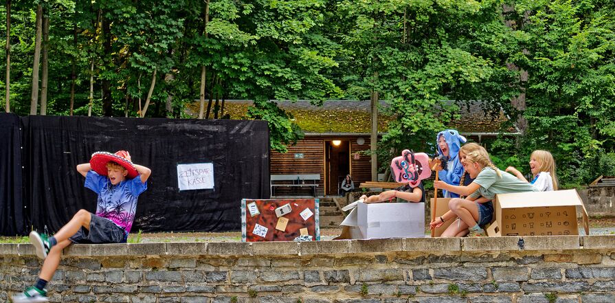Foto zu Theatercamp „Ach, du liebe Zeit!“