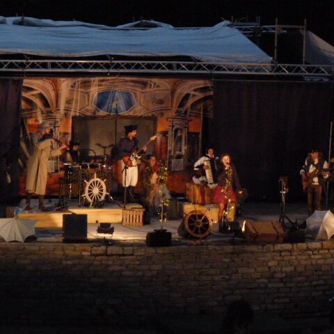 Foto zu Captain Blind's Ballastorchester