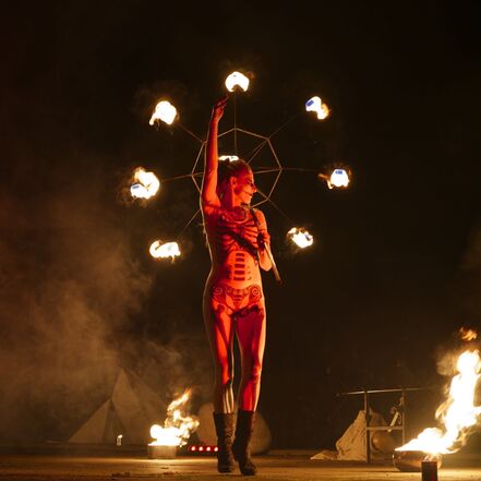 Tanz mit dem Feuer